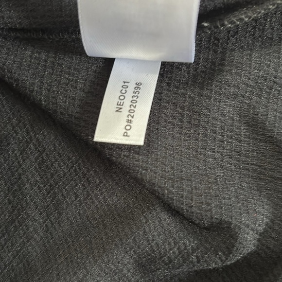 New STELLA & DOT Black Ruched Puff Sleeve Sweater Size Large - Picture 8 of 10